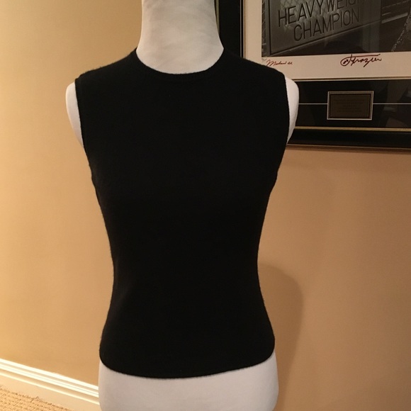 Soft cashmere sweater. Great for work or play. - Picture 1 of 4